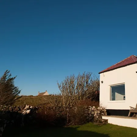 An Cala Beag Self Catering Apartment On The Waternish Peninsula Hallin Exterior photo