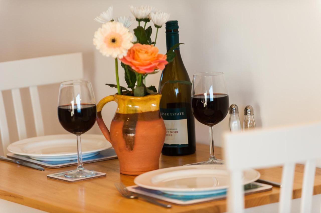 An Cala Beag Self Catering On The Waternish Peninsula Hallin