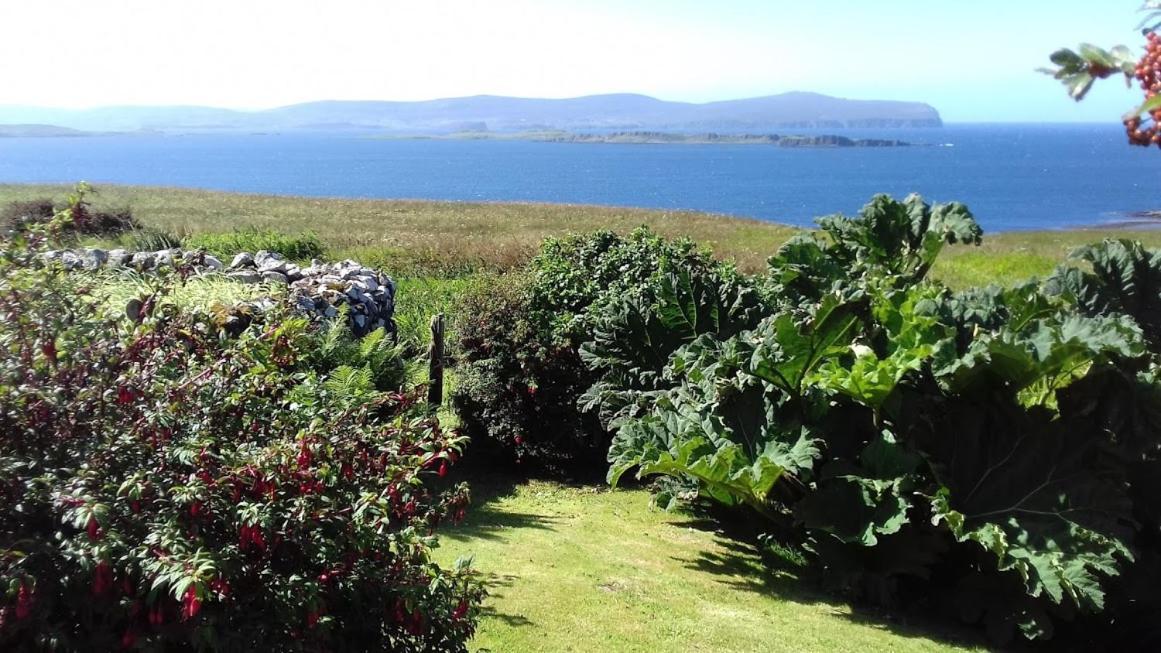 An Cala Beag Self Catering On The Waternish Peninsula Apartment Hallin